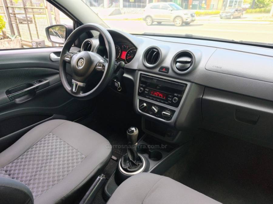 VOLKSWAGEN - SAVEIRO - 2015/2016 - Branca - R$ 49.500,00