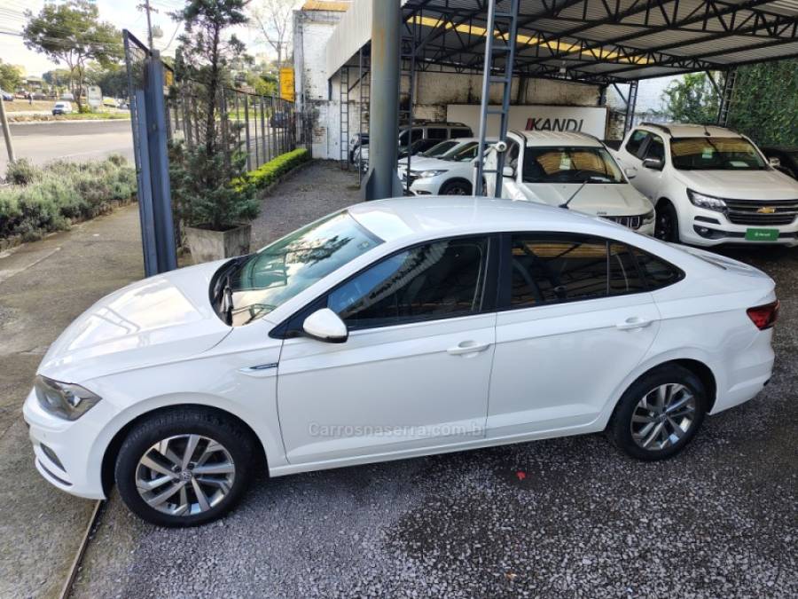 VOLKSWAGEN - VIRTUS - 2018/2019 - Branca - R$ 74.000,00