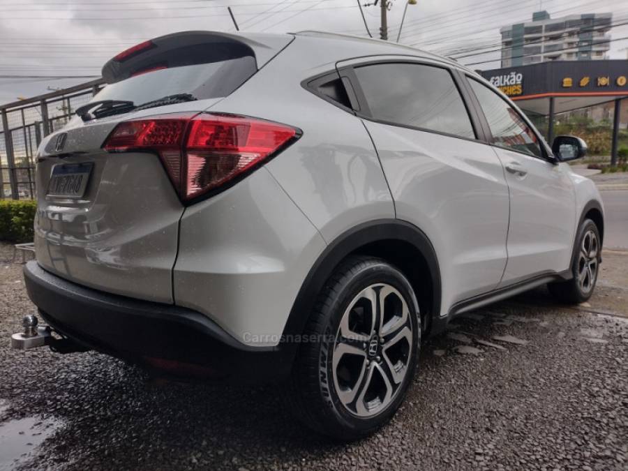 HONDA - HR-V - 2017/2018 - Branca - R$ 93.900,00