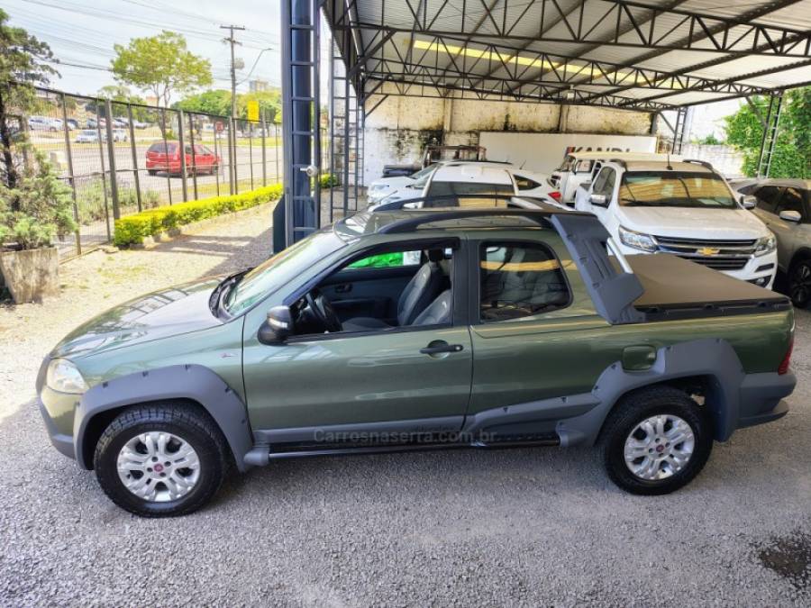 FIAT - STRADA - 2010/2011 - Verde - R$ 46.900,00