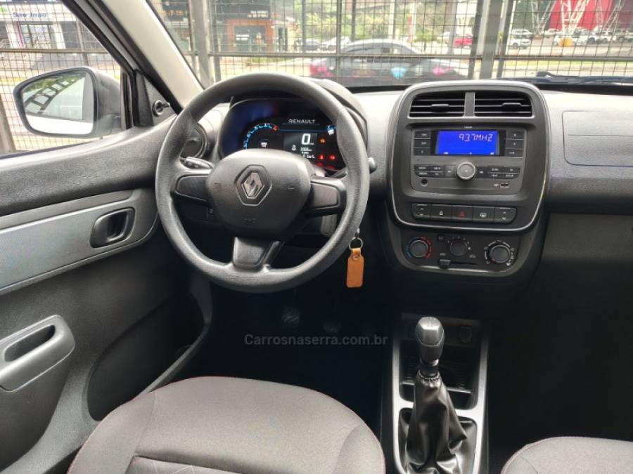 RENAULT - KWID - 2023/2024 - Branca - R$ 59.800,00