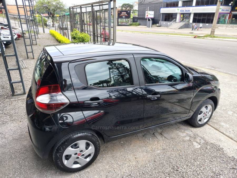 FIAT - MOBI - 2019/2020 - Preta - R$ 45.900,00