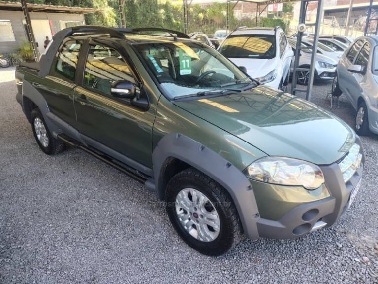 FIAT - STRADA - 2010/2011 - Verde - R$ 46.000,00