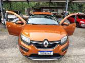 RENAULT - SANDERO - 2014/2015 - Laranja - R$ 45.900,00