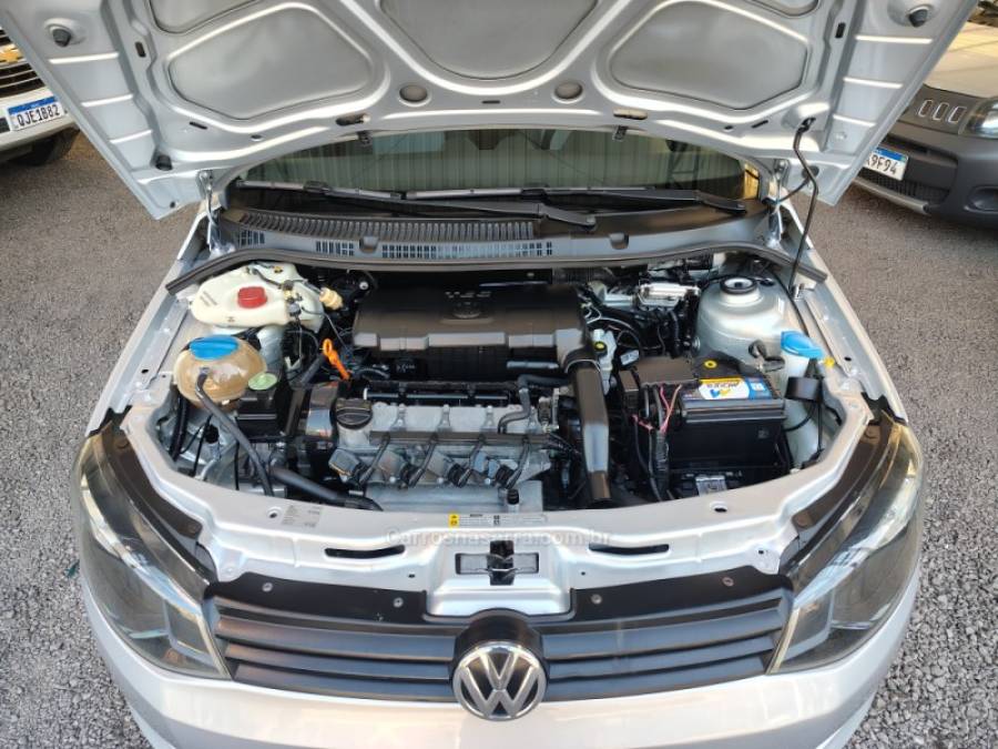 VOLKSWAGEN - GOL - 2013/2014 - Prata - R$ 37.000,00
