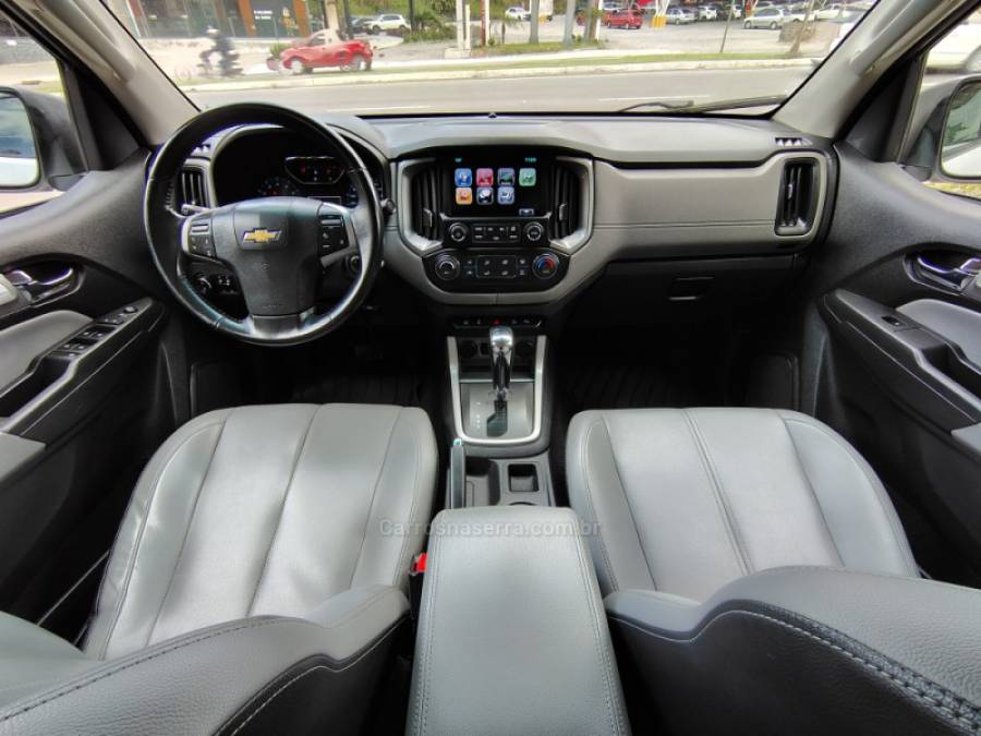 CHEVROLET - S10 - 2018/2018 - Branca - R$ 138.000,00