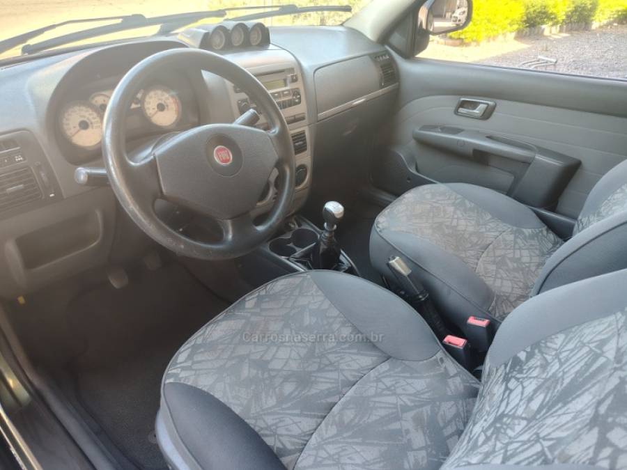 FIAT - STRADA - 2010/2010 - Verde - R$ 48.900,00