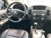 MITSUBISHI - PAJERO - 2007/2008 - Prata - R$ 85.000,00