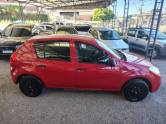 RENAULT - SANDERO - 2011/2012 - Vermelha - R$ 27.900,00